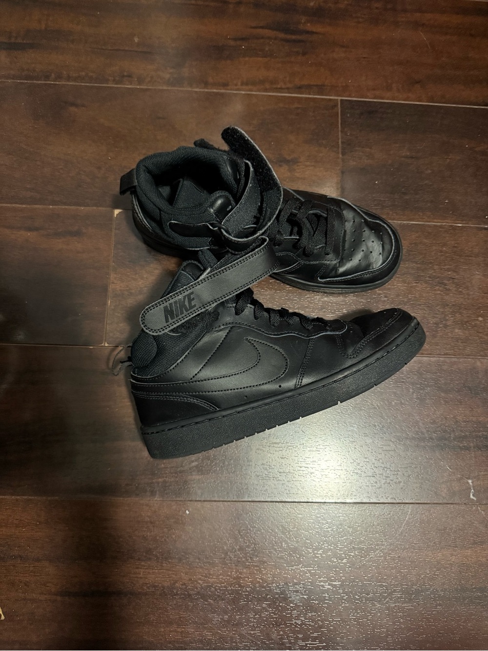 Nike Men’s Black High-Top Sneakers with Strap